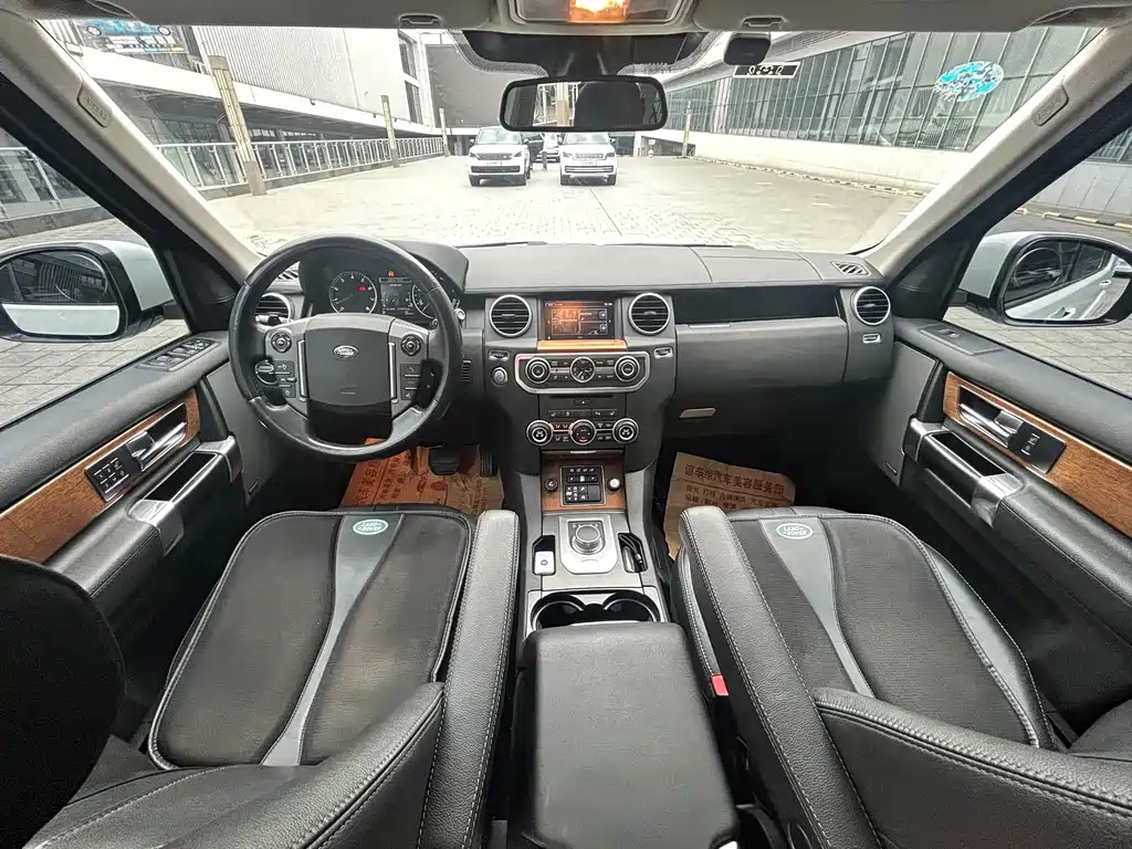 Land Rover Discovery 2016 3.0 SC HSE