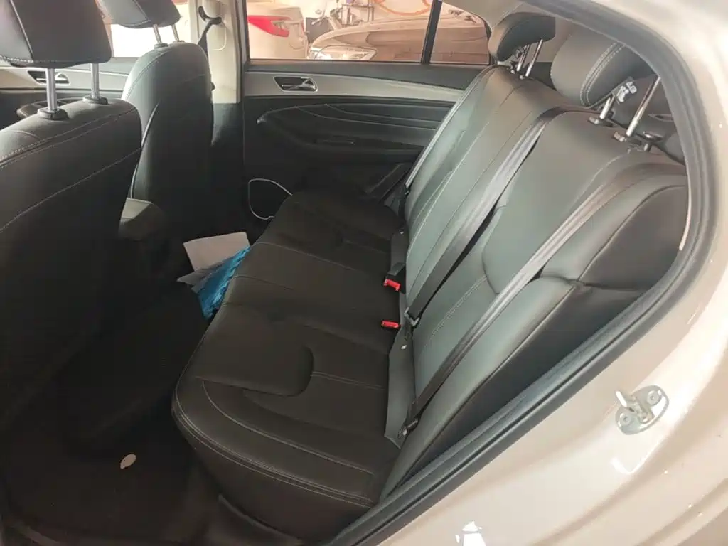 Chery Arrizo 5 — миниатюра 17