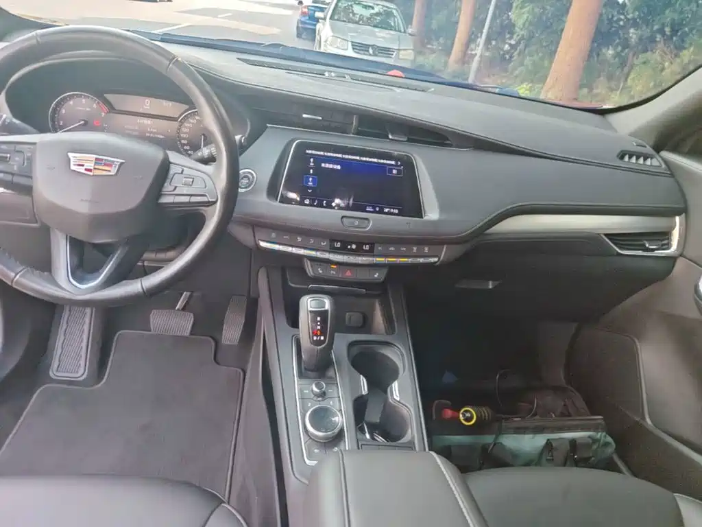 Cadillac XT4 — миниатюра 13