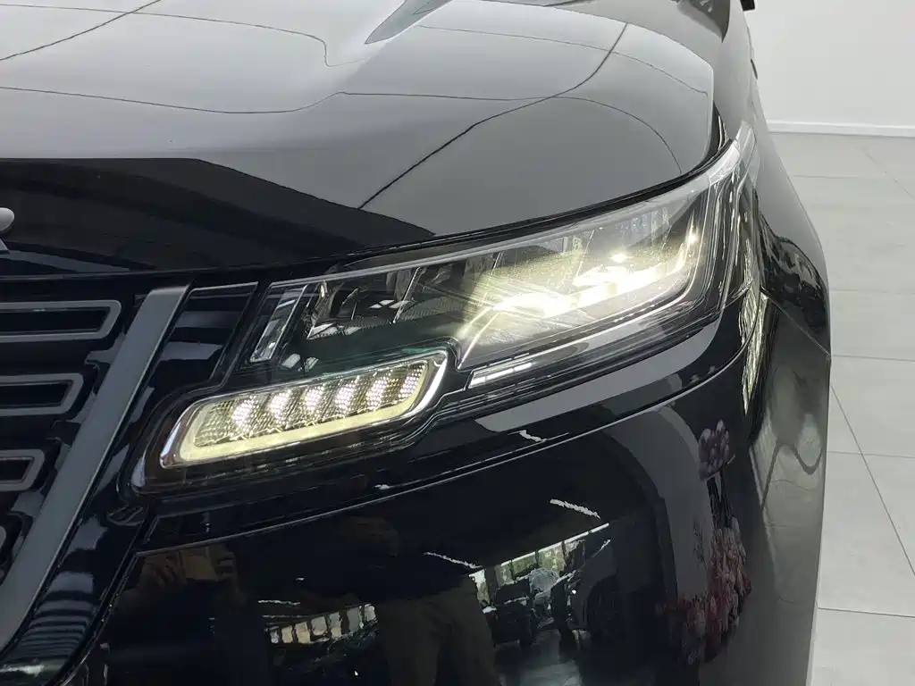 Land Rover Velar — миниатюра 5