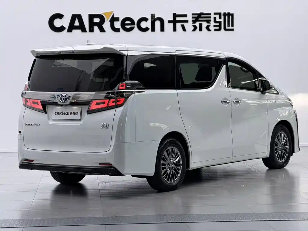Toyota Vellfire — миниатюра 3
