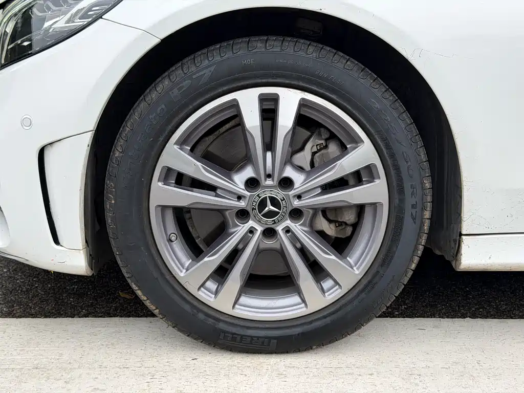 Mercedes-Benz C-Class — миниатюра 4