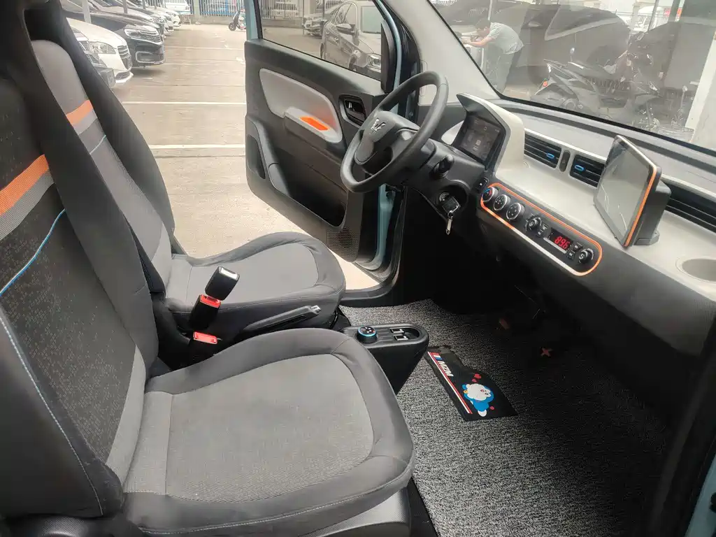 Wuling MINIEV — миниатюра 9