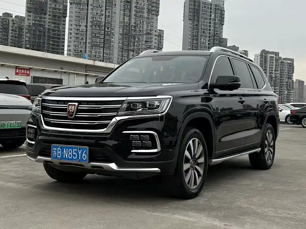 ROEWE RX8