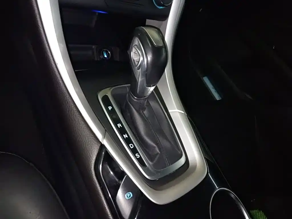 Ford Mondeo — миниатюра 14