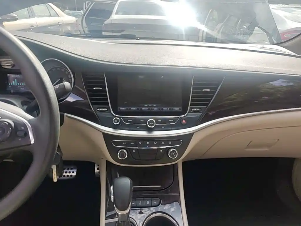 Buick Verano — миниатюра 13