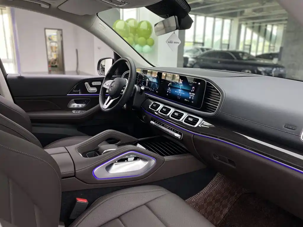Mercedes-Benz GLE (Import) — миниатюра 21
