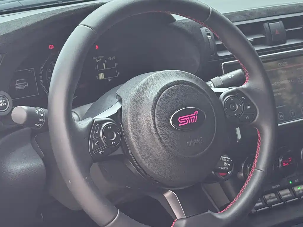Subaru BRZ 2.4L Manual Edition EyeSight STI Sport, фото 6