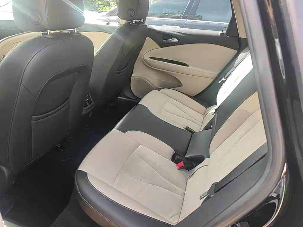 Buick Verano — миниатюра 17