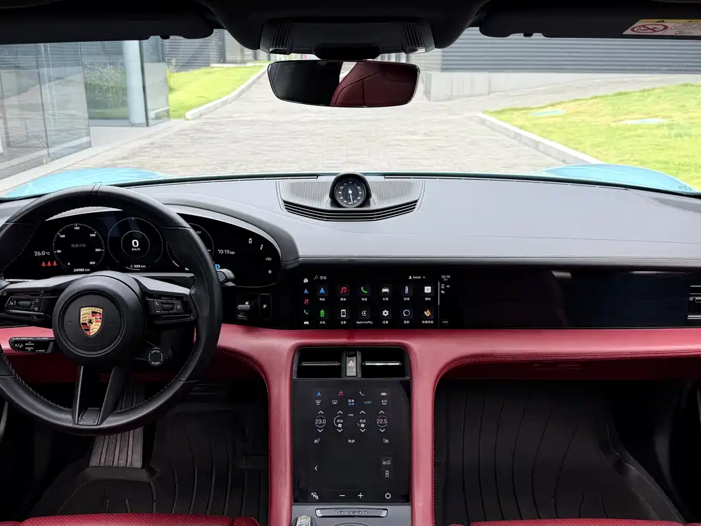 Porsche Taycan — миниатюра 8