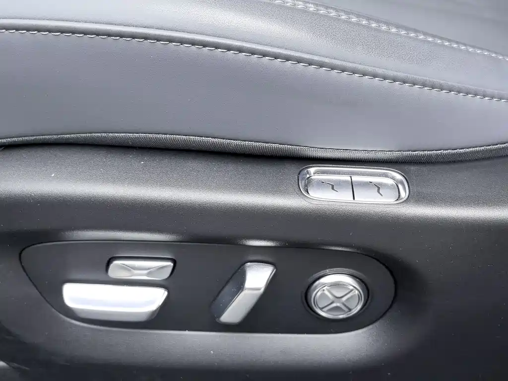 XIAOMI CAR XIAOMI YU7