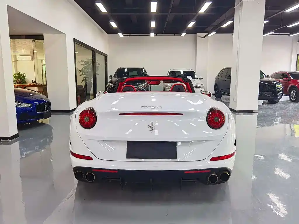 Ferrari California T 2015 3.9T