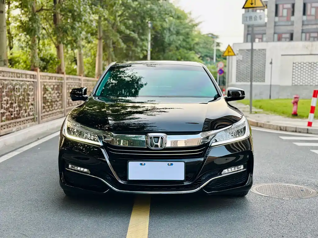 Honda Accord — миниатюра 2