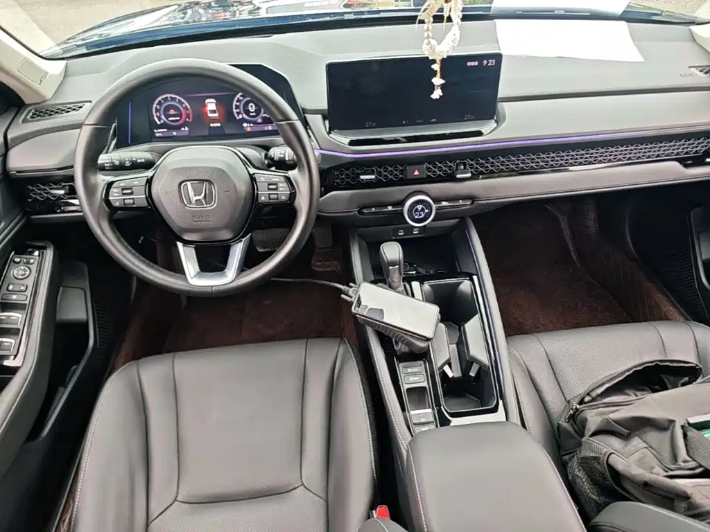 Honda Accord — миниатюра 10