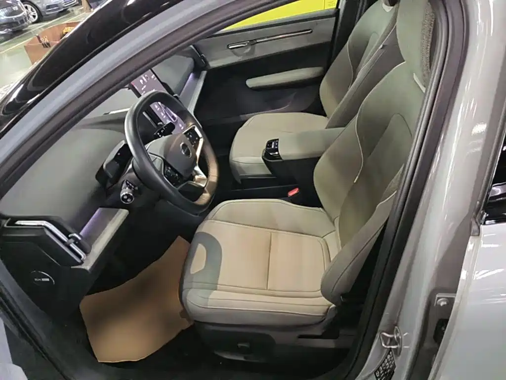 Volvo EX30 — миниатюра 15