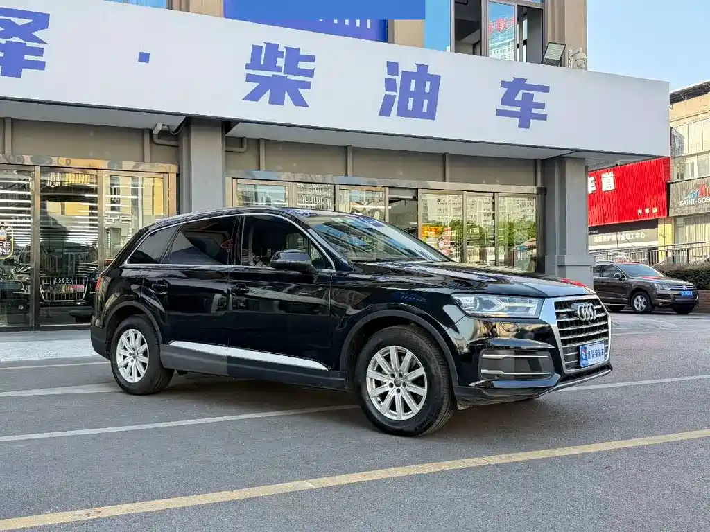 Audi Q7 — миниатюра 3