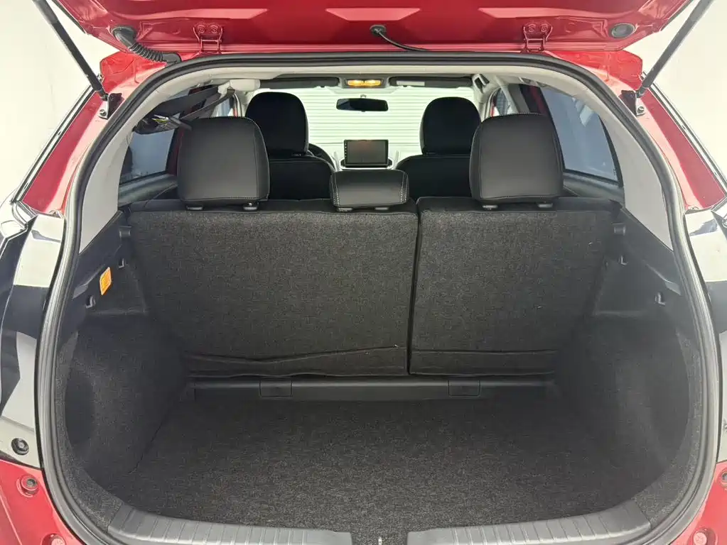 Toyota Yaris L — миниатюра 7