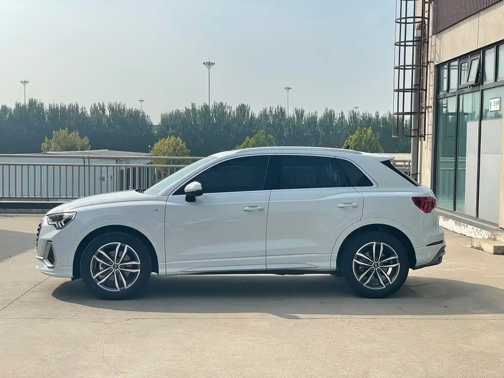 Audi Q3 — миниатюра 7