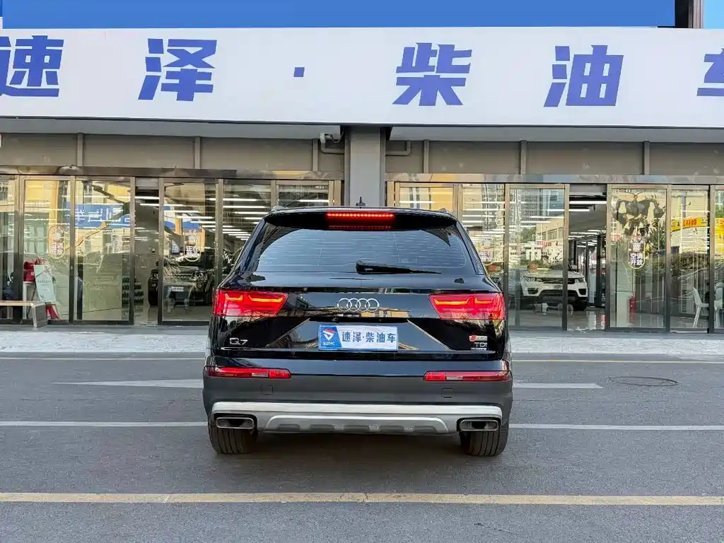 Audi Q7 — миниатюра 6