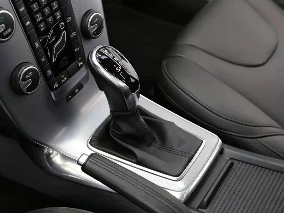 Volvo V40 — миниатюра 12