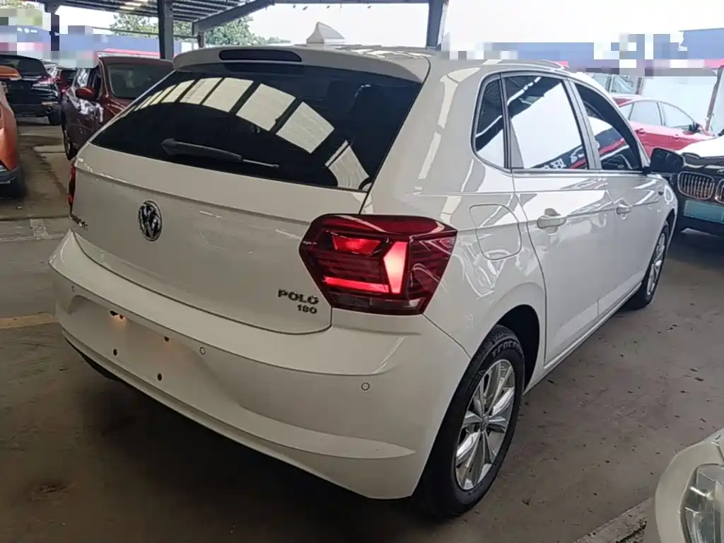 Volkswagen Polo — миниатюра 7