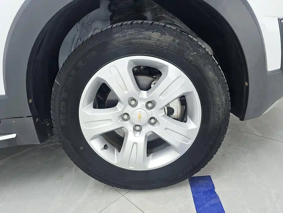 Chevrolet Captiva — миниатюра 6