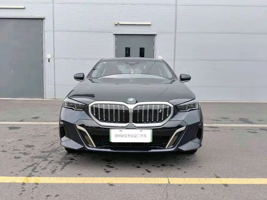 BMW i5 — миниатюра 2