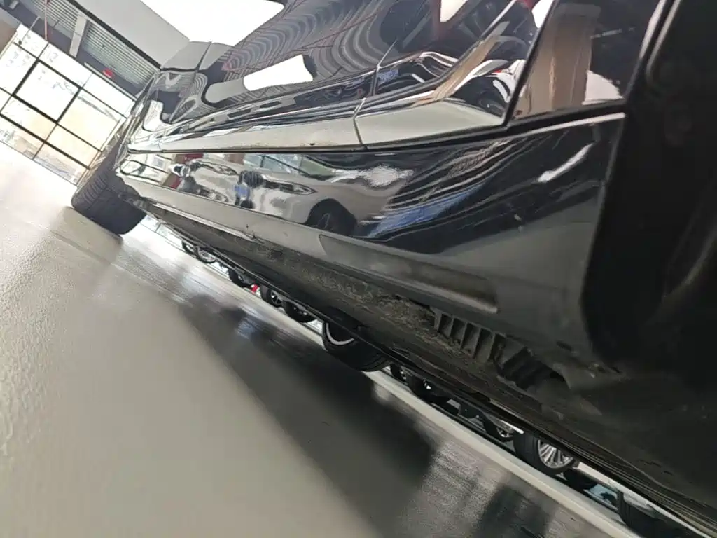 BMW 7 Series — миниатюра 21