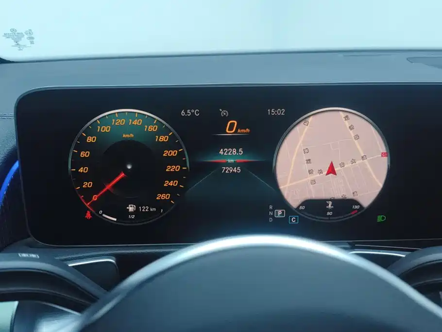 Mercedes-Benz GLB — миниатюра 14