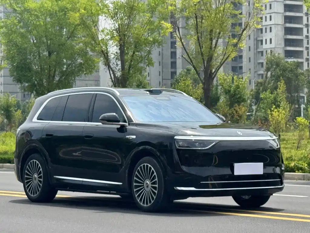 Aito M8 2025 Max+ 53.4kWh 5 мест (192 ）