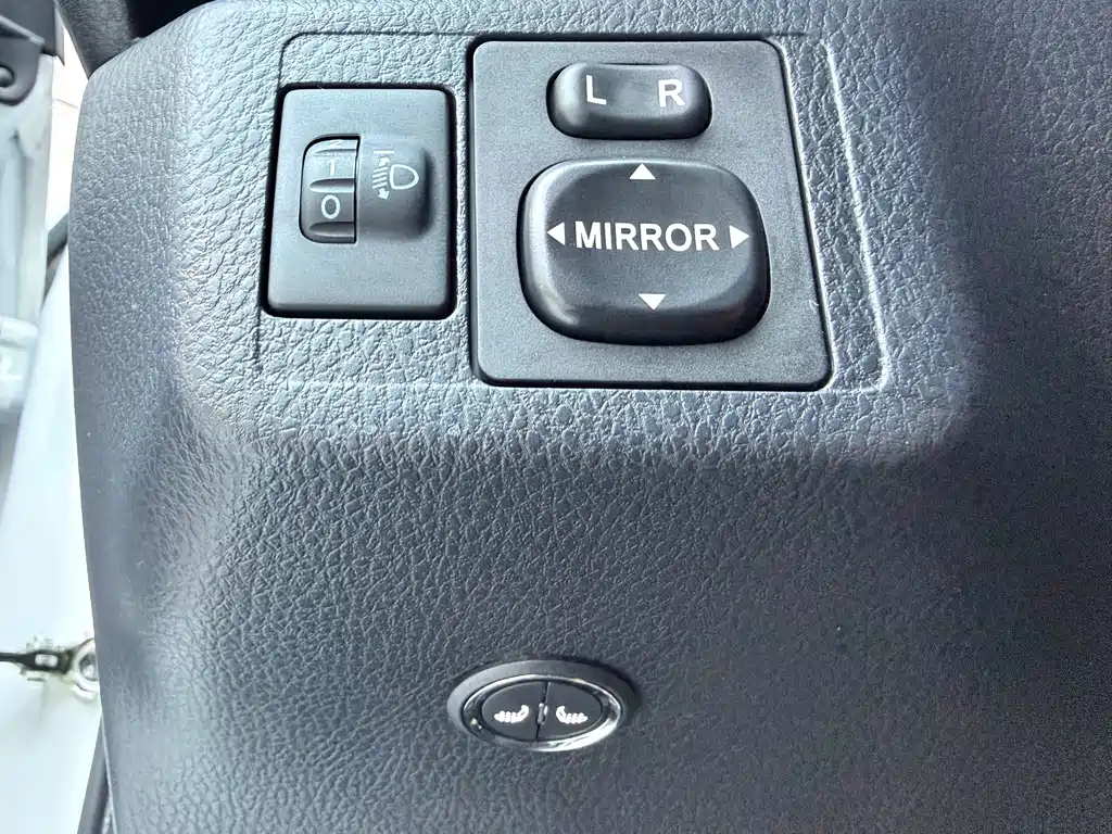 Toyota Yaris L — миниатюра 9