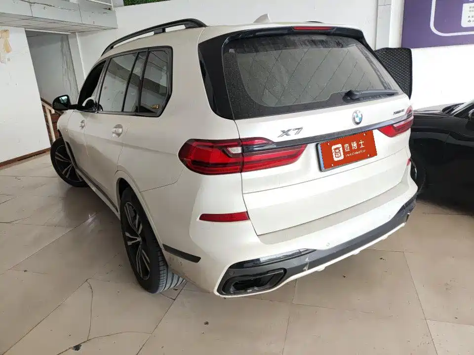 BMW X7 — миниатюра 2