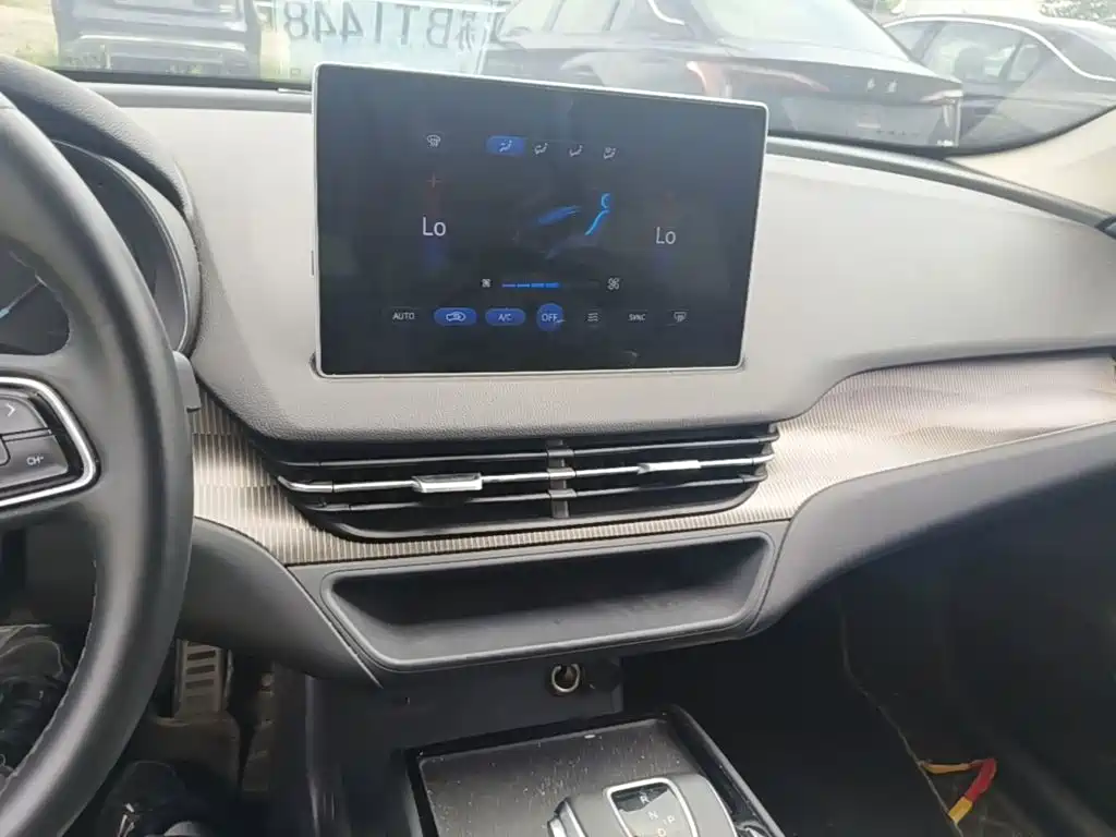 Hongqi Hongqi E-QM5 — миниатюра 18