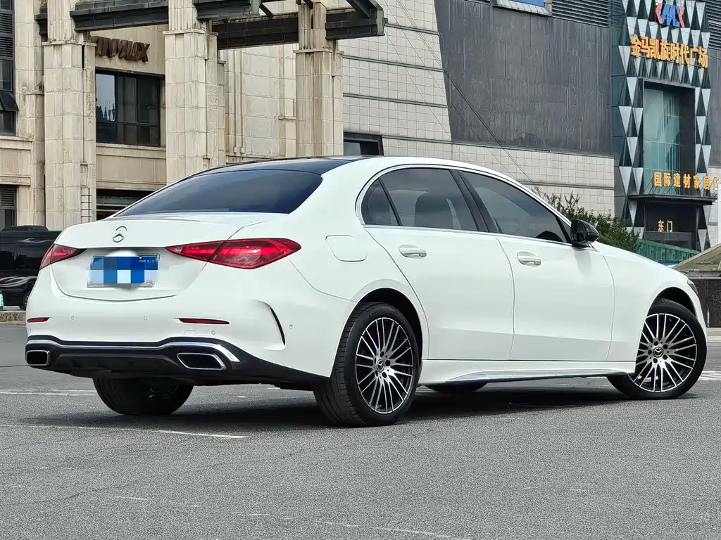 Mercedes-Benz C-Class — миниатюра 5
