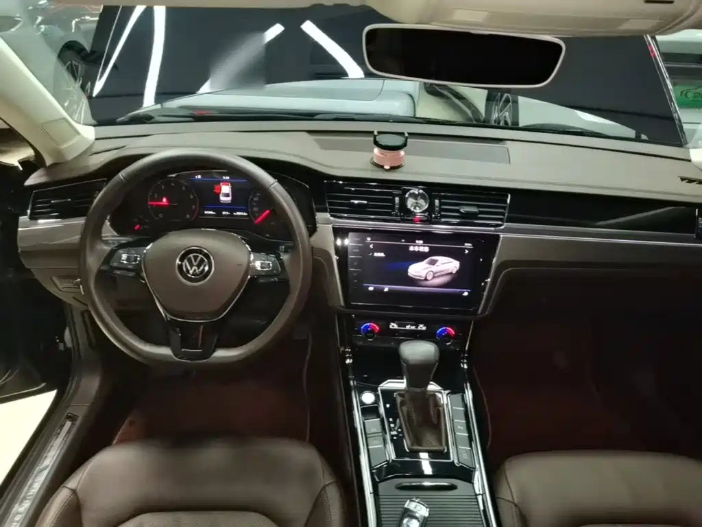 Volkswagen Phideon — миниатюра 10