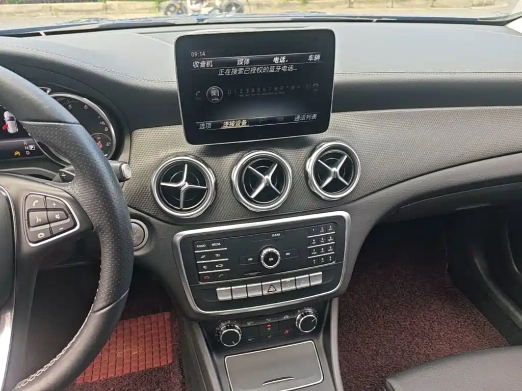 Mercedes-Benz GLA — миниатюра 13