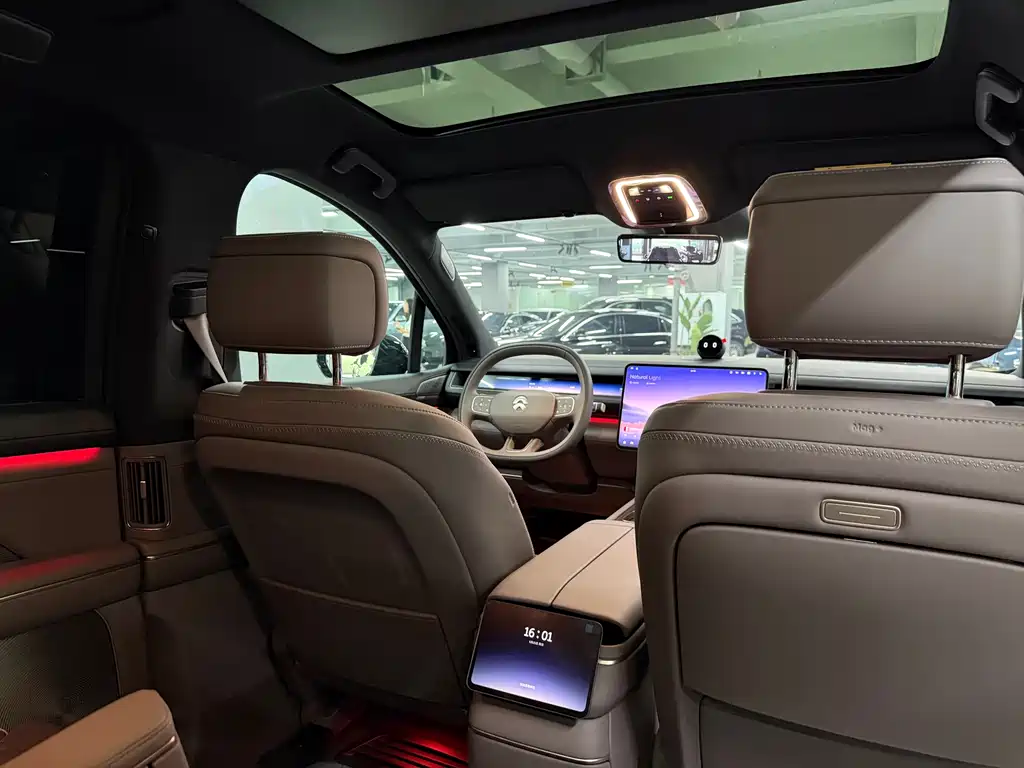 NIO ES8 2026 мест Executive