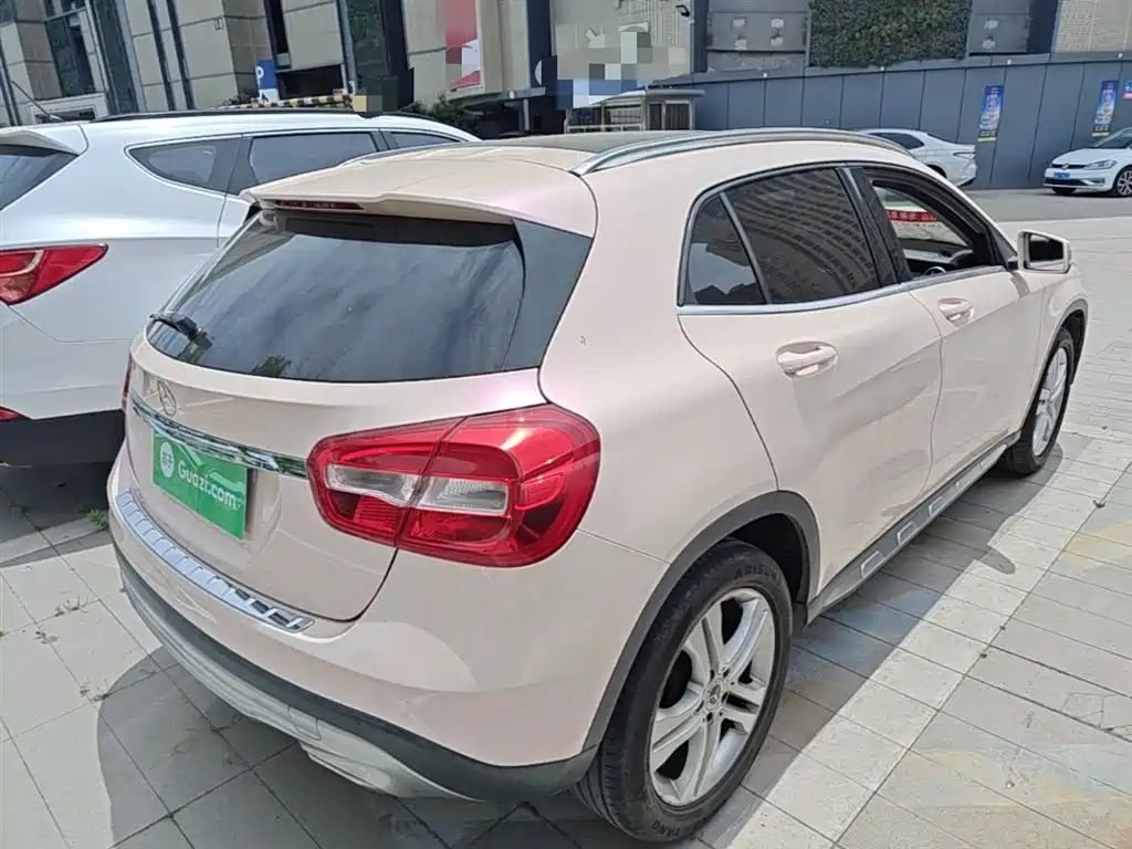 Mercedes-Benz GLA 2016 GLA 200 Fashion