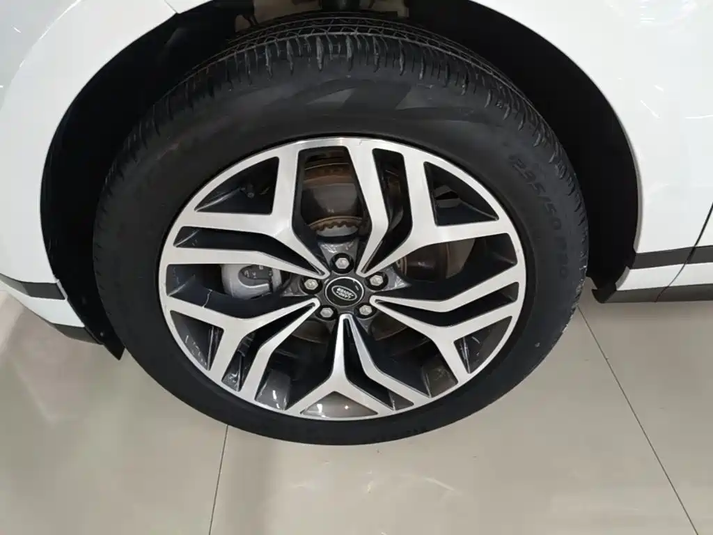 Land Rover Evoque PHEV — миниатюра 23