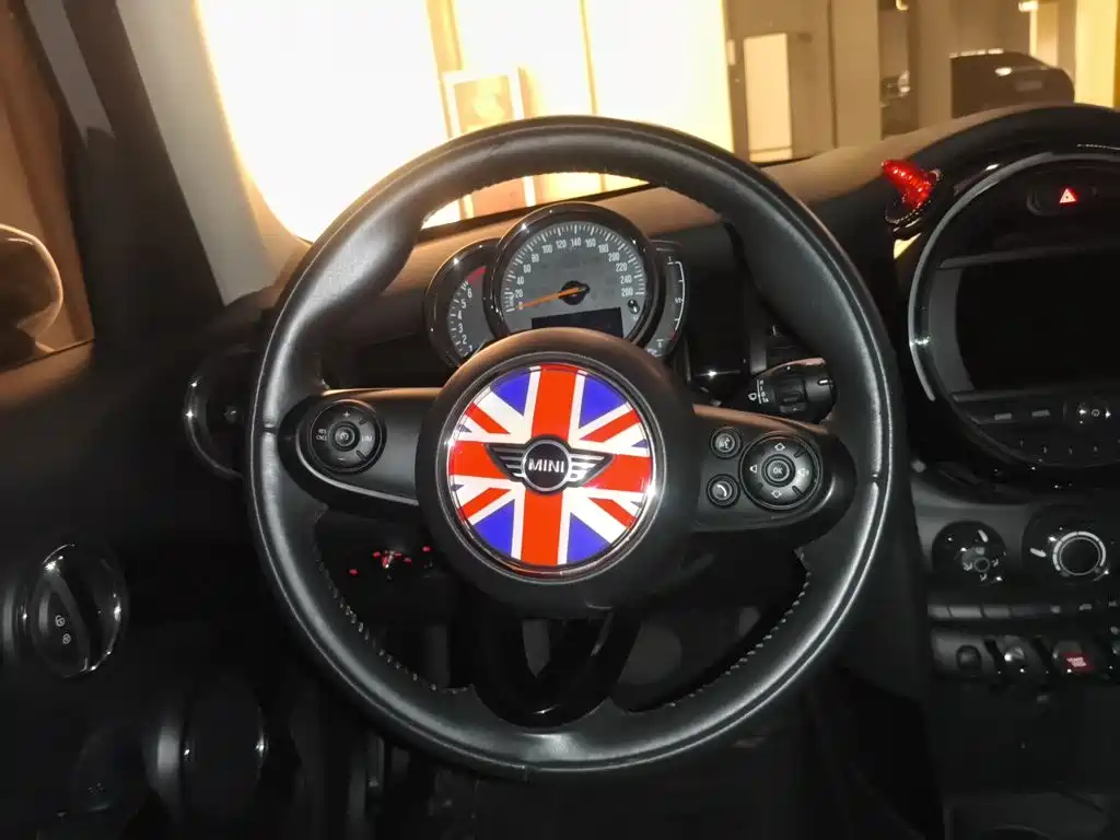 MINI Mini — миниатюра 6