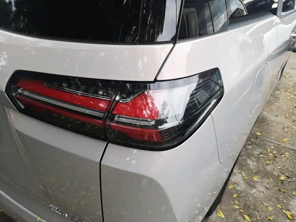 Wuling Xingguang 730 New Energy — миниатюра 8