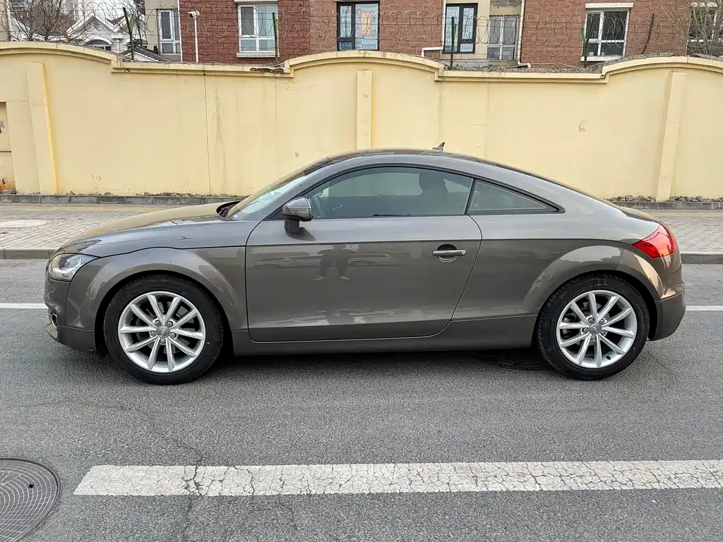 Audi TT 2011 TT Coupe 2.0TFSI
