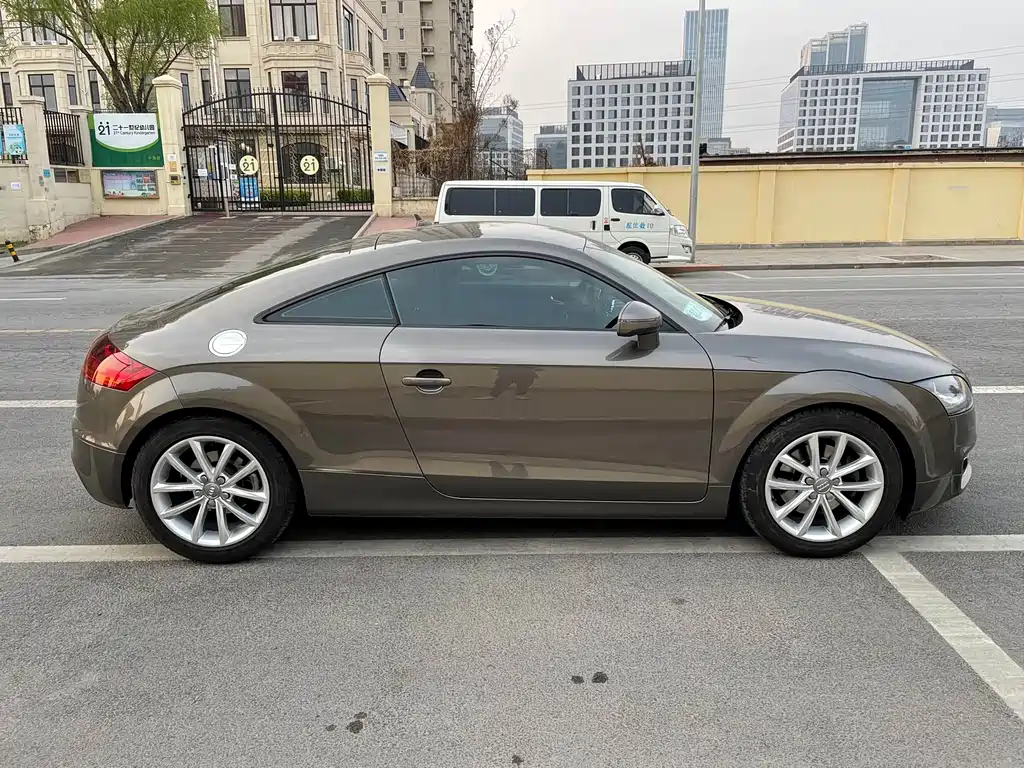 Audi TT 2011 TT Coupe 2.0TFSI