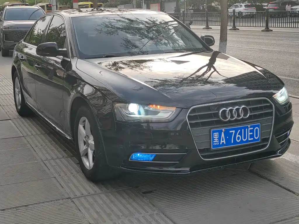 Audi A4L 2014
