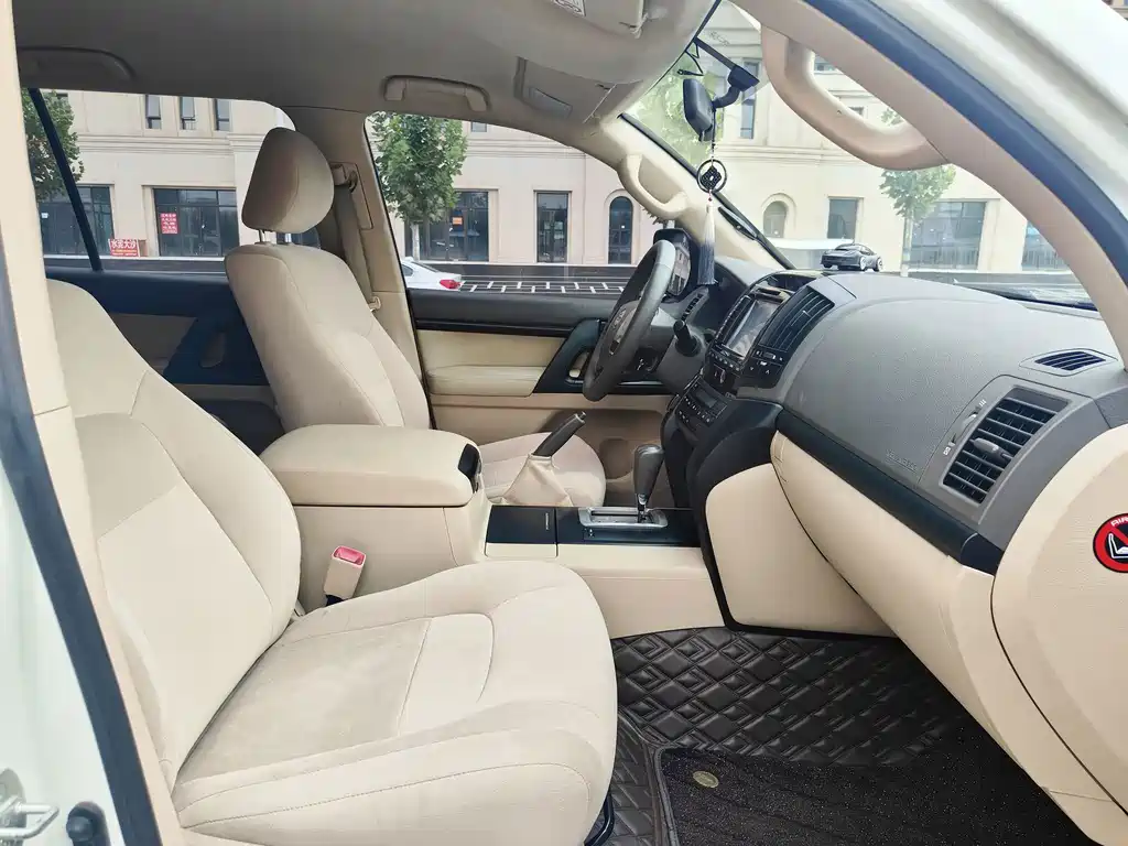 Toyota Land Cruiser — миниатюра 5
