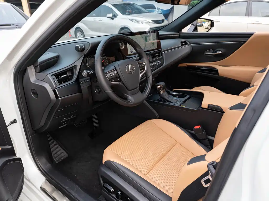 Lexus ES — миниатюра 9
