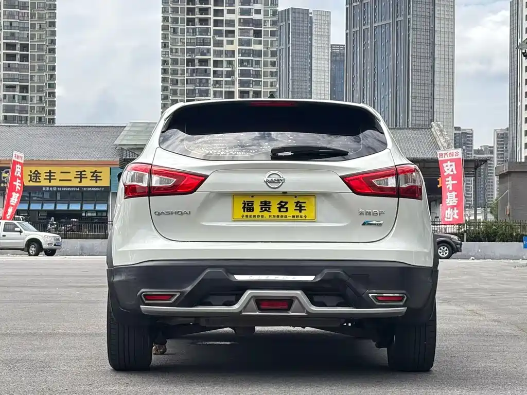 Nissan Qashqai — миниатюра 8