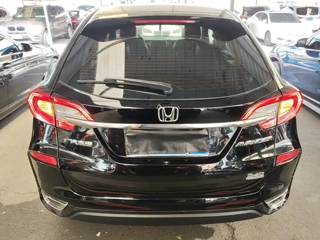Honda Avancier — миниатюра 6