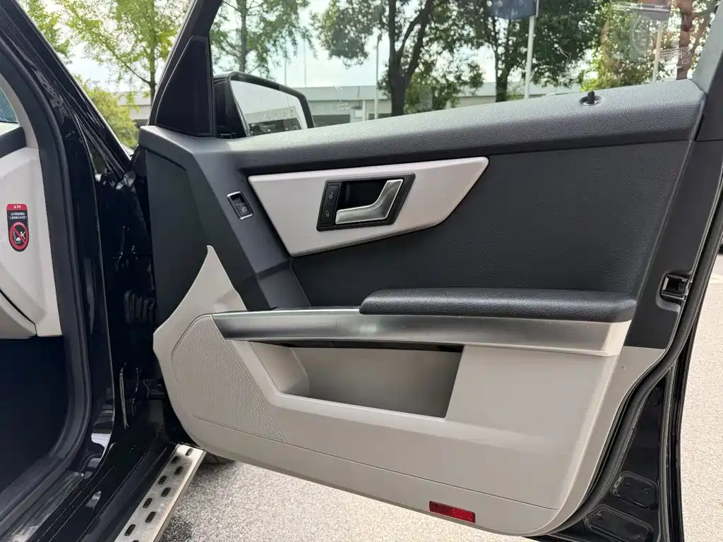 Mercedes-Benz GLK-Class — миниатюра 10