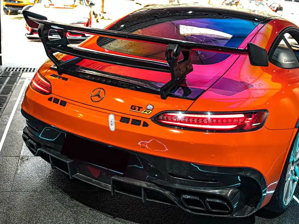 MERCEDES-BENZ AMG GT